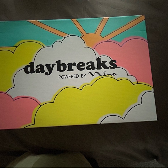 Mango sneakers by Nina. - Picture 5 of 10